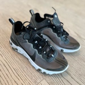 Nike React Element Sneakers Size 6 mens/8 womens